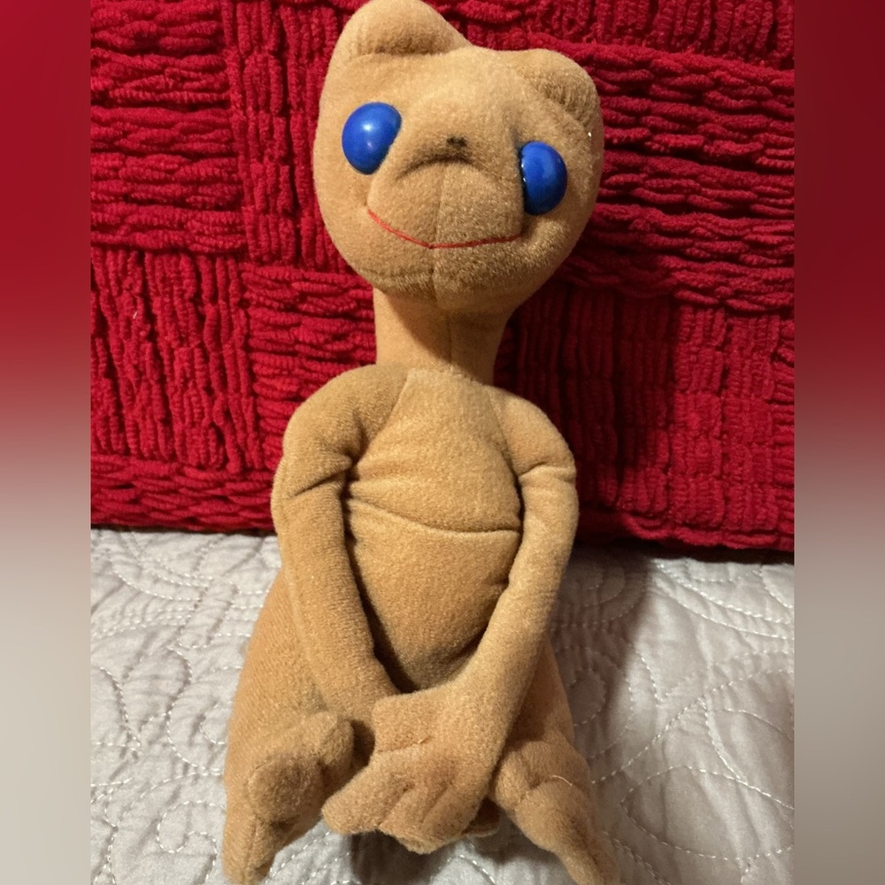 Vintage 1982 ET Showtime Kamar Extra Terrestrial Stuffed Animal w/ Blue Eyes